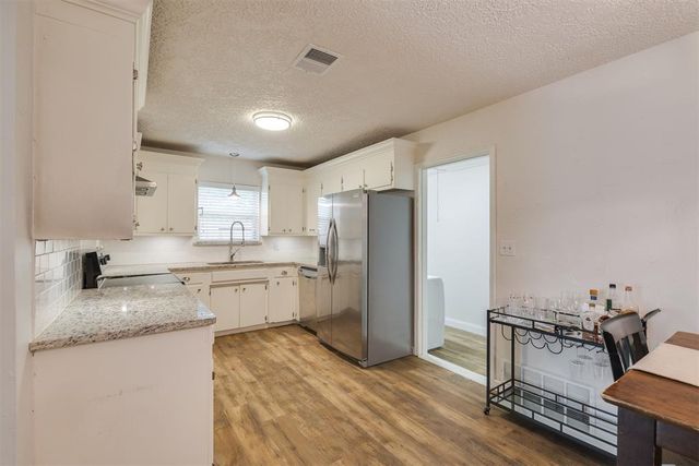 5624 NW 61st Street, Warr Acres, OK 73122