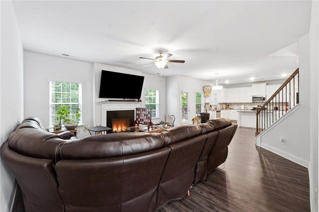 425 Wentworth Circle, Villa Rica, GA 30180