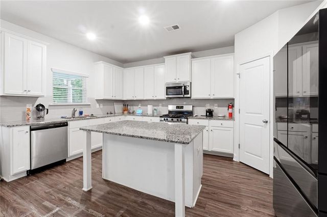 425 Wentworth Circle, Villa Rica, GA 30180