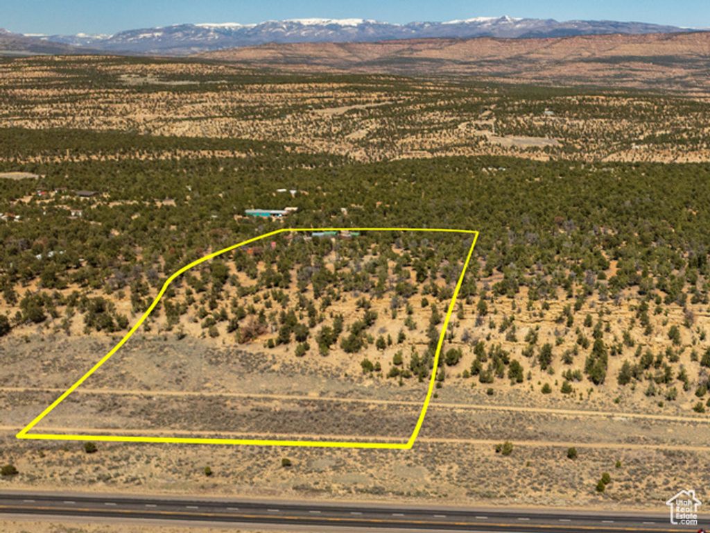 Image 75 of property listing at 33383 W 8000 S, Duchesne, UT 84021