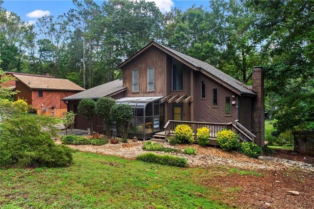 5198 Legendary Tarn, Acworth, GA 30102