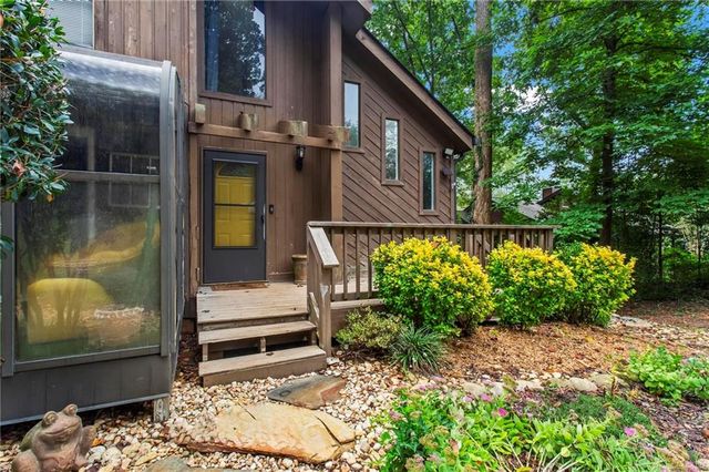 5198 Legendary Tarn, Acworth, GA 30102