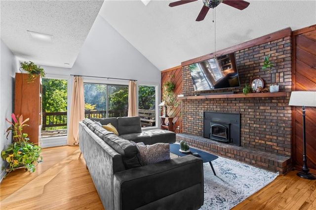 5198 Legendary Tarn, Acworth, GA 30102