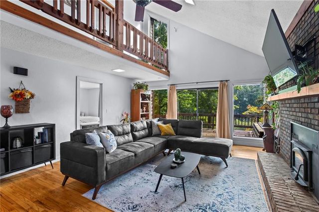 5198 Legendary Tarn, Acworth, GA 30102