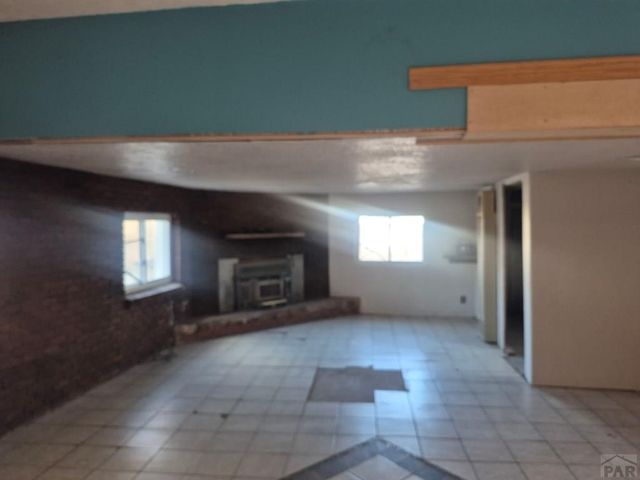 502 E 6th St, La Junta, CO 81050