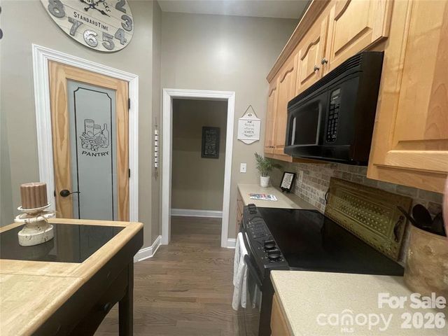 829 Savannah Place Drive, Fort Mill, SC 29715
