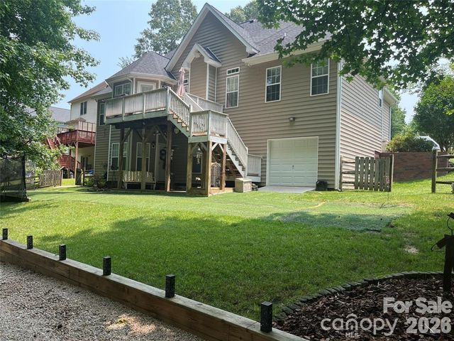 829 Savannah Place Drive, Fort Mill, SC 29715