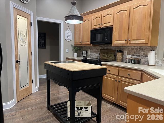 829 Savannah Place Drive, Fort Mill, SC 29715