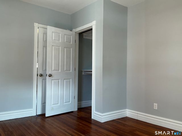 518 High Street 1st Fl N, Middletown, CT 06457