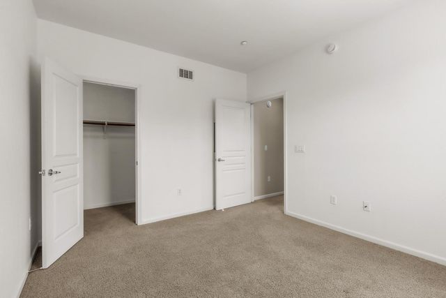 9575 Coney Island Cir, Elk Grove, CA 95758