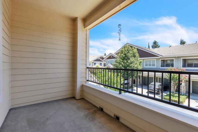 9575 Coney Island Cir, Elk Grove, CA 95758