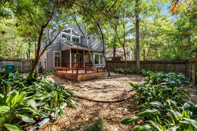 15 Breezy Point Place, The Woodlands, TX 77381