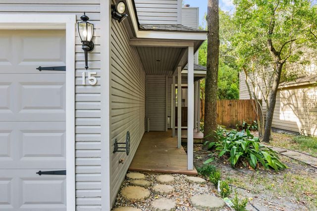15 Breezy Point Place, The Woodlands, TX 77381