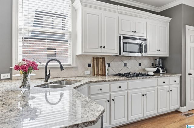534 HIGHLAND PARK CIRCLE, Birmingham, AL 35242