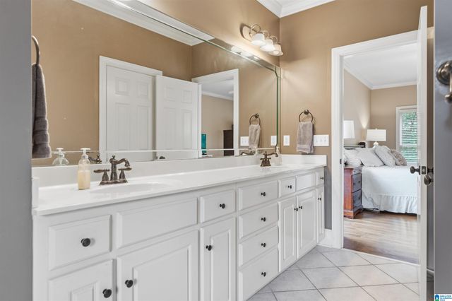 534 HIGHLAND PARK CIRCLE, Birmingham, AL 35242