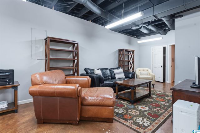 534 HIGHLAND PARK CIRCLE, Birmingham, AL 35242