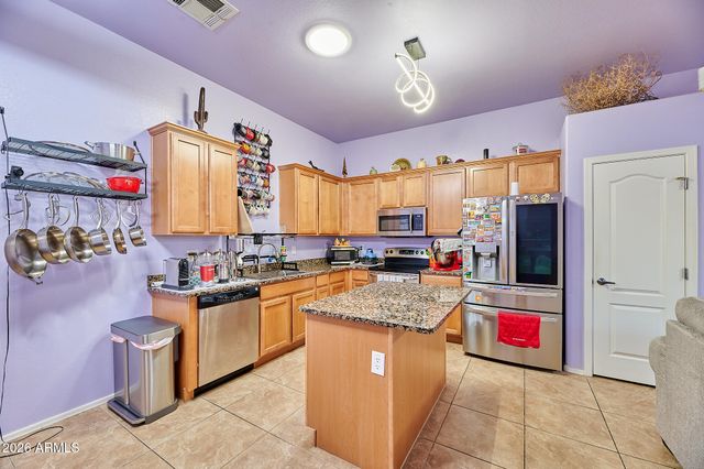 2725 E MINE CREEK Road 1203, Phoenix, AZ 85024