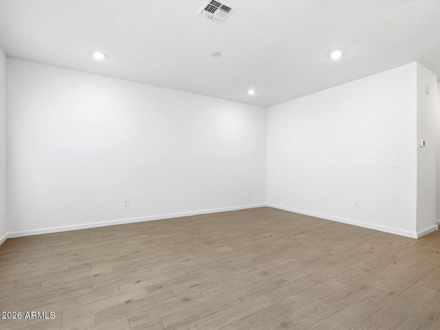 33089 N NOIR Drive, San Tan Valley, AZ 85143