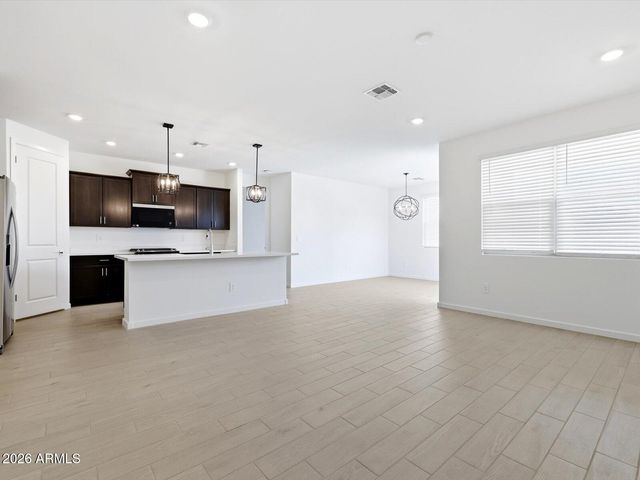 33089 N NOIR Drive, San Tan Valley, AZ 85143