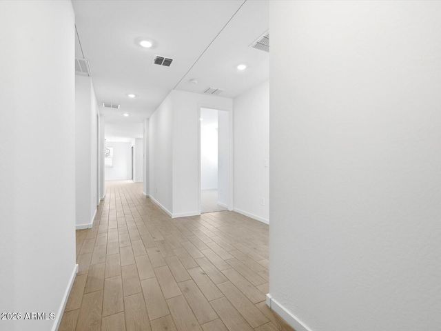 33089 N NOIR Drive, San Tan Valley, AZ 85143