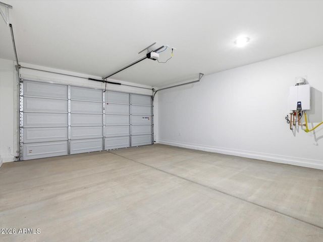 33089 N NOIR Drive, San Tan Valley, AZ 85143