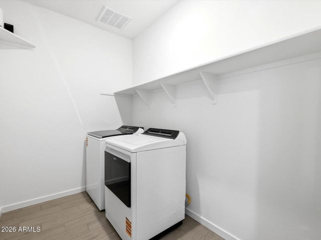 33089 N NOIR Drive, San Tan Valley, AZ 85143