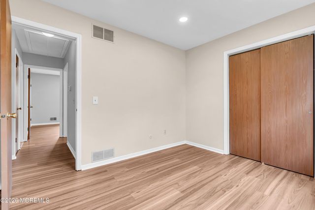 14 Dayton Avenue, Middlesex, NJ 08846