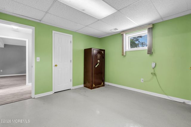 14 Dayton Avenue, Middlesex, NJ 08846