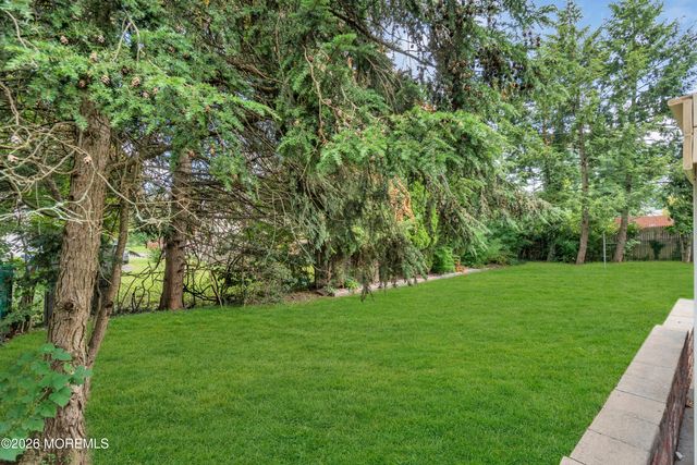 14 Dayton Avenue, Middlesex, NJ 08846