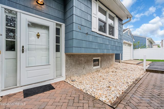 14 Dayton Avenue, Middlesex, NJ 08846