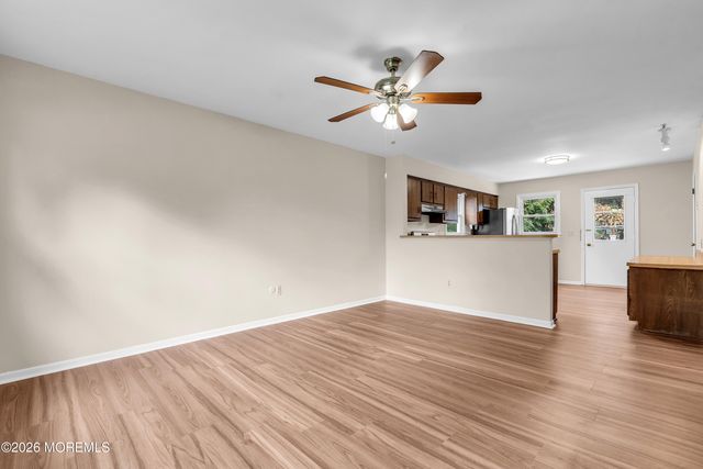 14 Dayton Avenue, Middlesex, NJ 08846