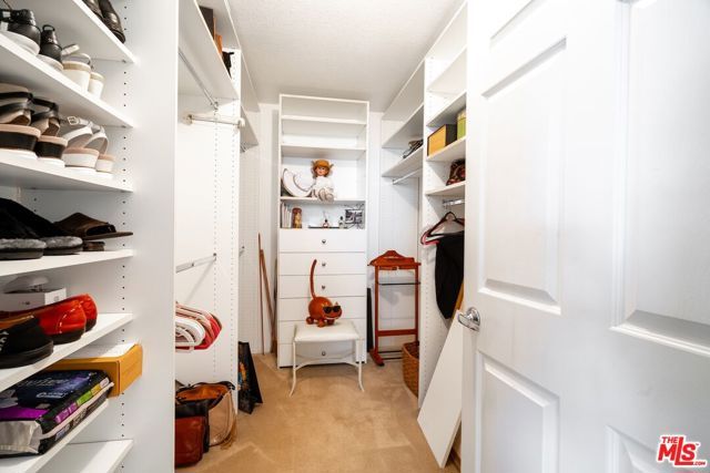 11535 Rochester Avenue 308, Los Angeles, CA 90025