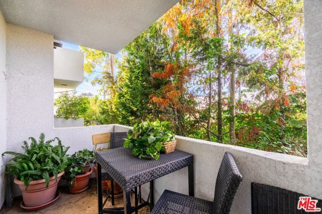 11535 Rochester Avenue 308, Los Angeles, CA 90025