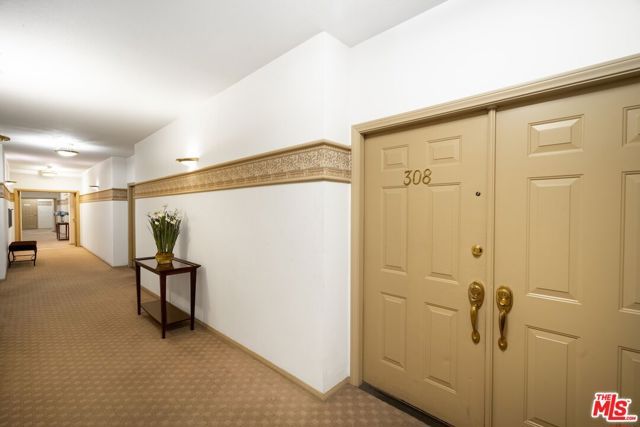 11535 Rochester Avenue 308, Los Angeles, CA 90025