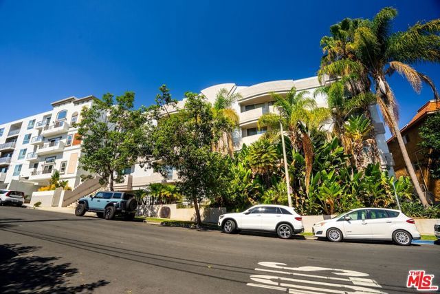 11535 Rochester Avenue 308, Los Angeles, CA 90025
