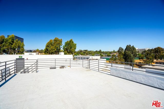 11535 Rochester Avenue 308, Los Angeles, CA 90025