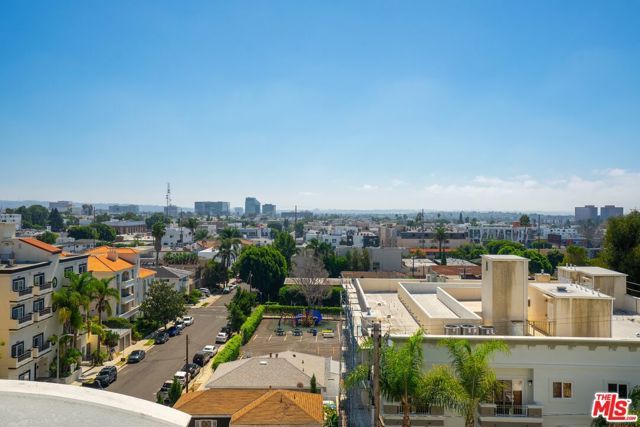 11535 Rochester Avenue 308, Los Angeles, CA 90025