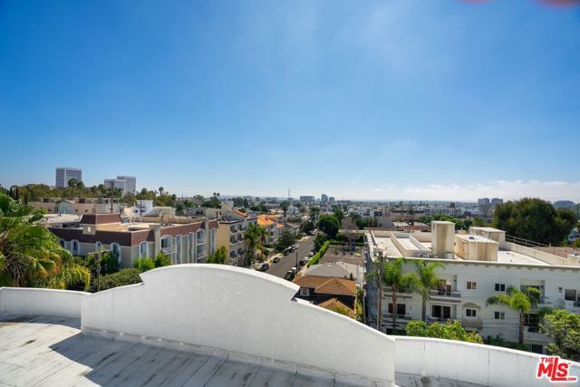 11535 Rochester Avenue 308, Los Angeles, CA 90025