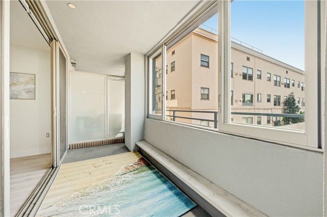 433 Pine 201, Long Beach, CA 90802