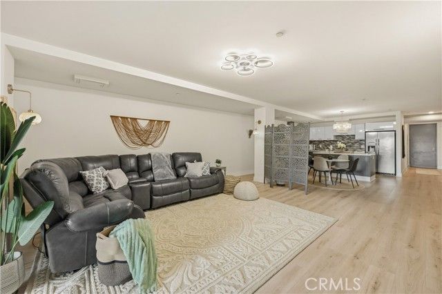 433 Pine 201, Long Beach, CA 90802