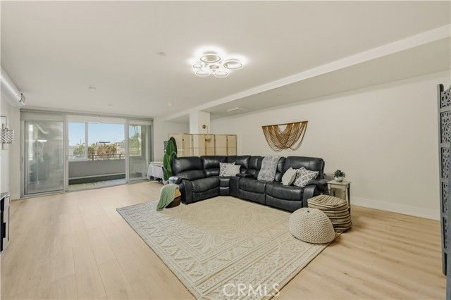 433 Pine 201, Long Beach, CA 90802