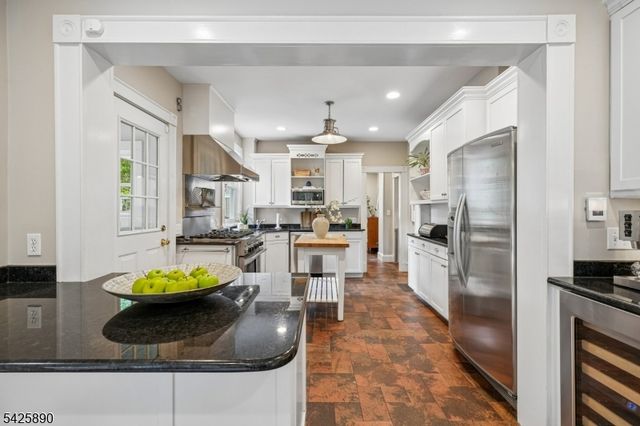 378 Park St, Montclair Twp., NJ 07043