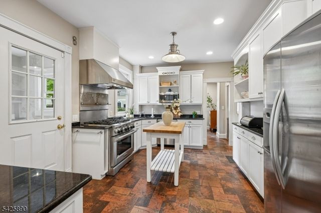 378 Park St, Montclair Twp., NJ 07043