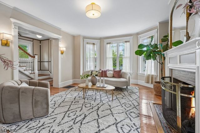 378 Park St, Montclair Twp., NJ 07043