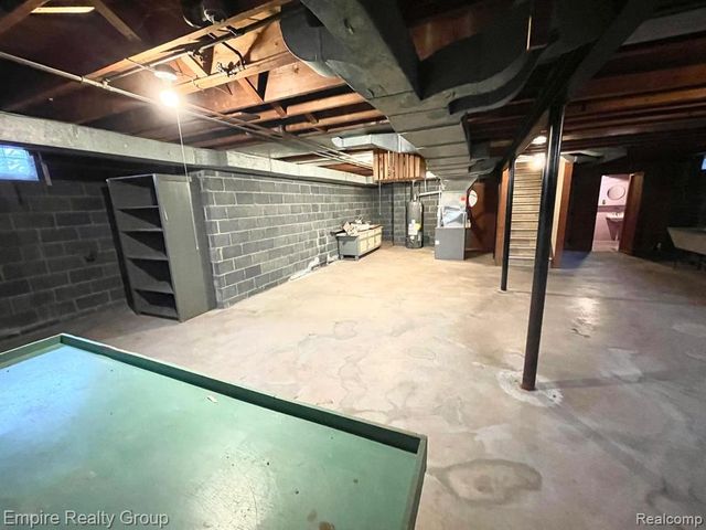 1031 N Vernon Street, Dearborn, MI 48128