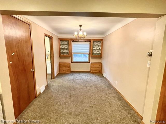 1031 N Vernon Street, Dearborn, MI 48128