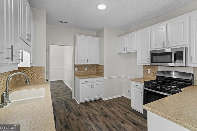 1485 Princeton View Court, Loganville, GA 30052