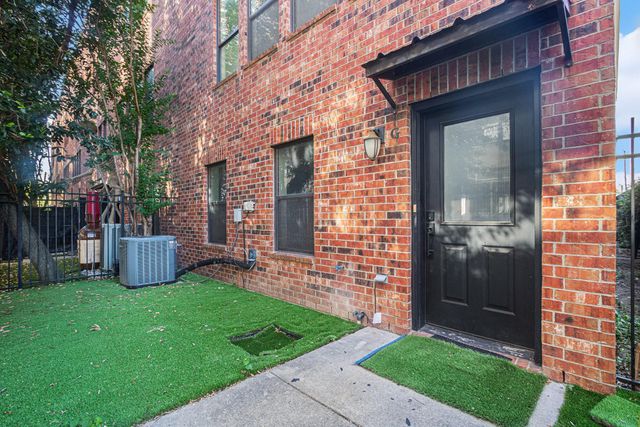 2422 Navigation Boulevard G, Houston, TX 77003