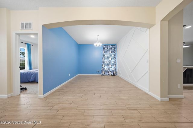 1034 Chelan Falls Drive, Deland, FL 32724