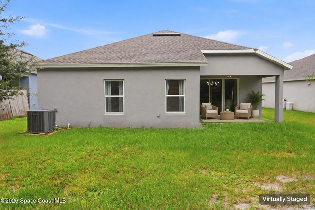 1034 Chelan Falls Drive, Deland, FL 32724